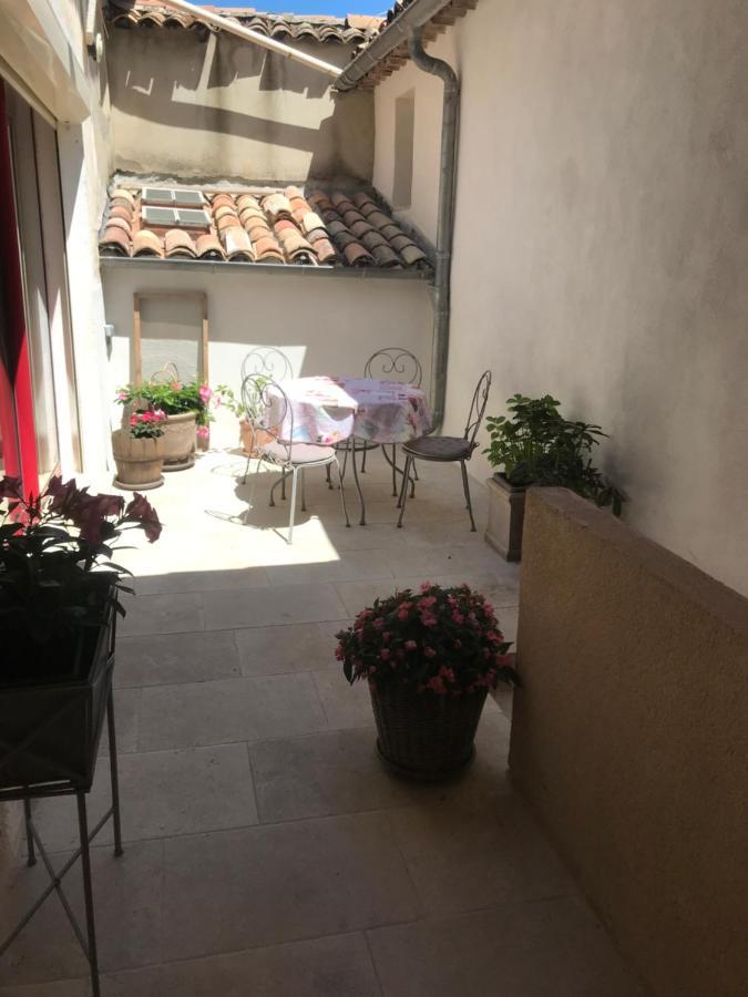 La Charmeuse Apartment Cereste Exterior photo